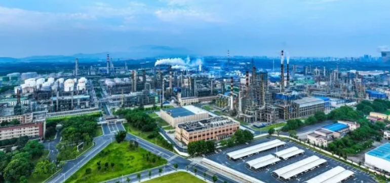 铁路AB桩与公路界碑的技术参数差异及适用场景分析